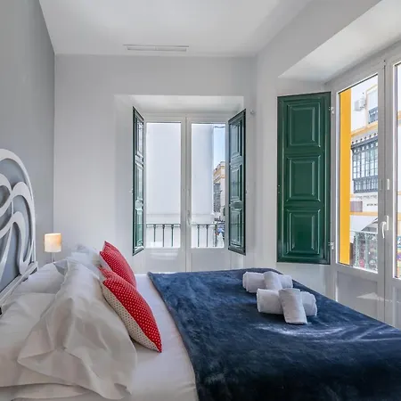 Reservaloen Terrazas De La Catedral Appartement *