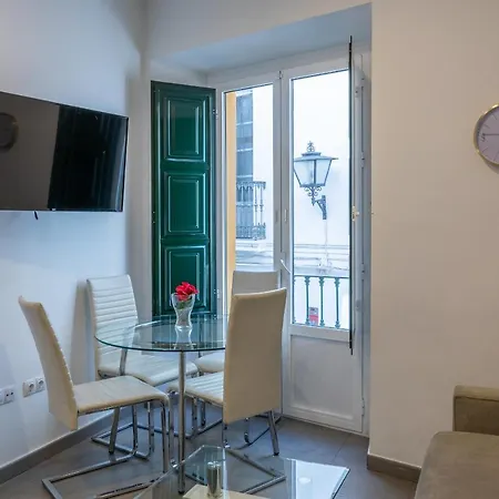 Reservaloen Terrazas De La Catedral Appartement Séville