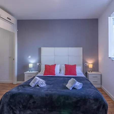 Reservaloen Terrazas De La Catedral Appartement